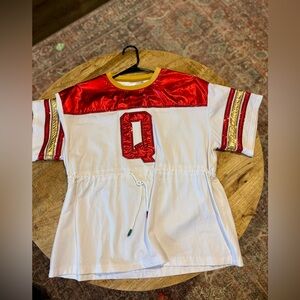 QUEEN OF SPARKLES Q Jersey Top